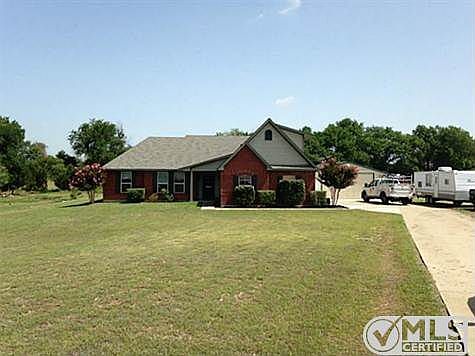 1st image of 210 Pecan Hollow Cir
