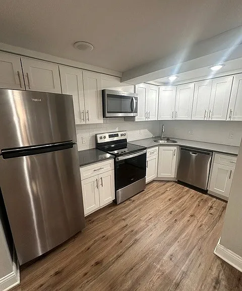 PEL-B-10 Kitchen PEL-B-10 Kitchen