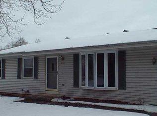 2166 Linway Dr, Beloit, WI 53511