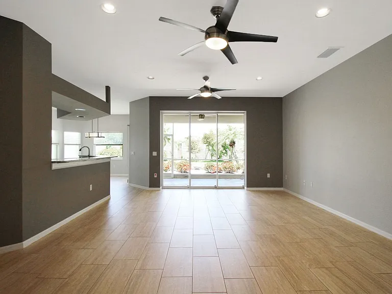 4815 77th St E — Photo 14