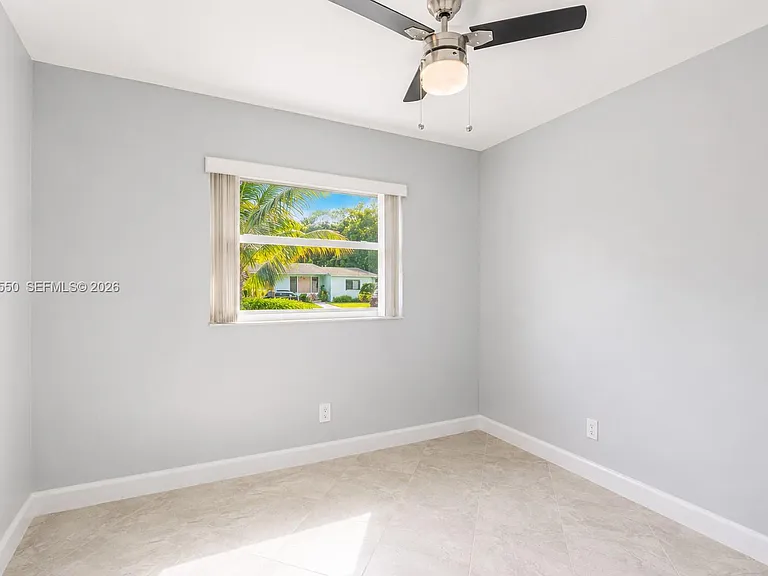 6255 SW 62nd Ct — Photo 24