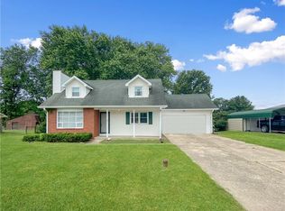 610 Central Dr, Martinsville, IN 46151