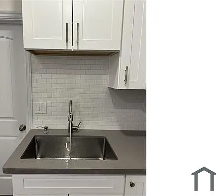 2618 Pendragon Ln #2 — Photo 4