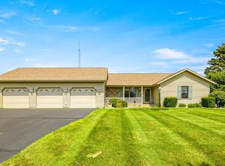 2576 E Lapoint Dr, Milford, IN