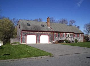 10 Manor Dr, Fairhaven, MA 02719