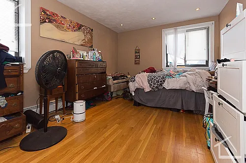 47 Gardner St Photo 1
