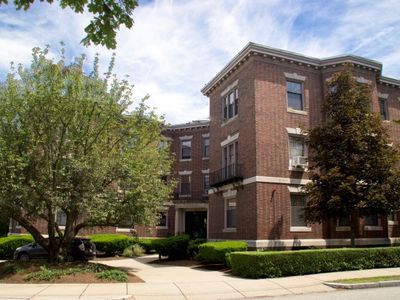 169 Washington St APT 1, Newton, MA, 02458