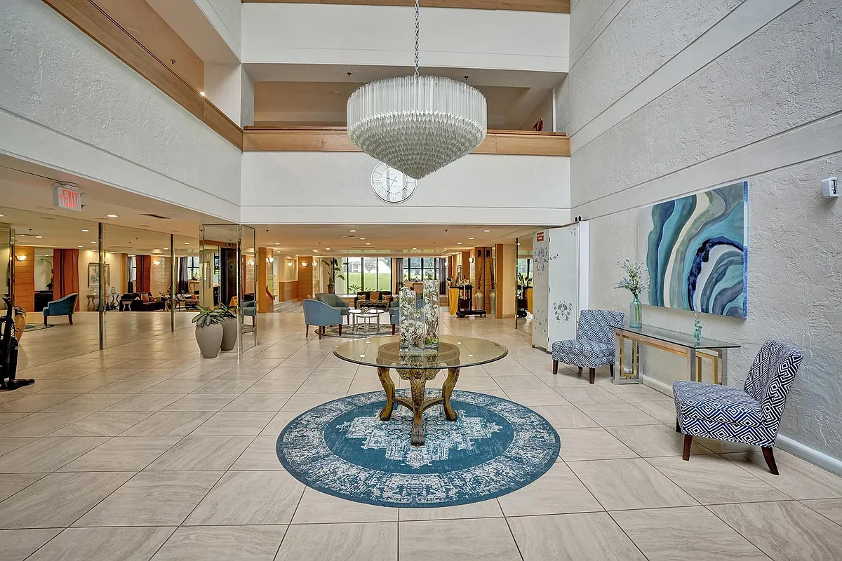 Building Photo - 16300 Golf Club Rd #109
