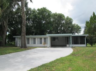 1021 Morningview Dr, Tavares, FL 32778