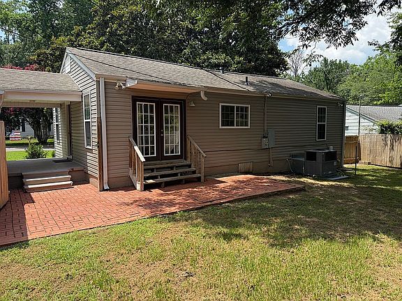 3rd image of 106 Springbrook