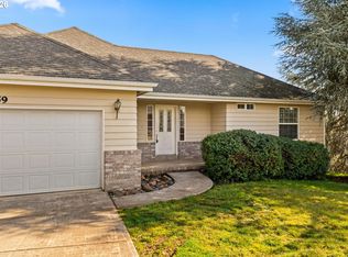 4759 Melody Ln, Roseburg, OR 97471