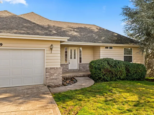 4759 Melody Ln, Roseburg, OR 97471