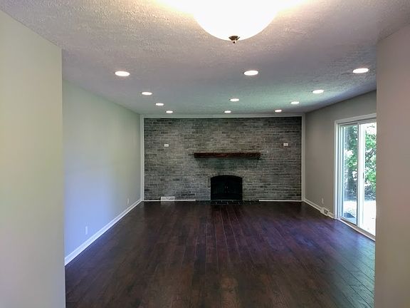 4th image of 4305 E Wembley Ct