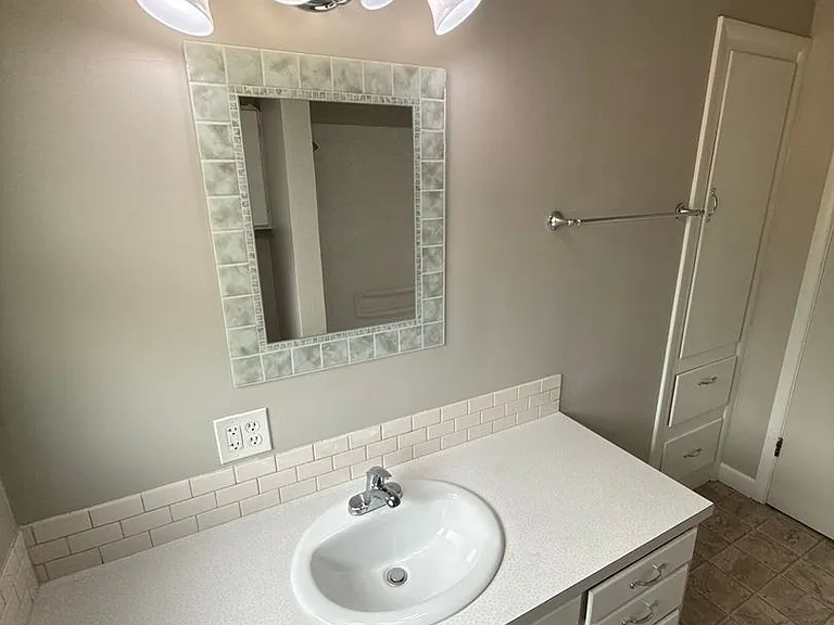 2530 Summer St SE — Photo 13