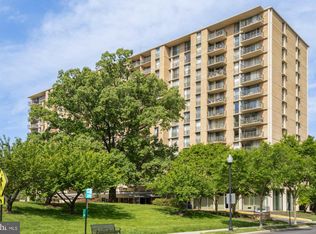 4600 S Four Mile Run Dr APT 208, Arlington, VA 22204