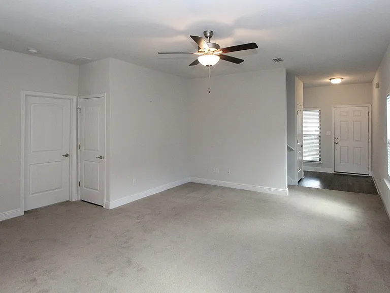 3865 Sandspur Ln — Photo 5
