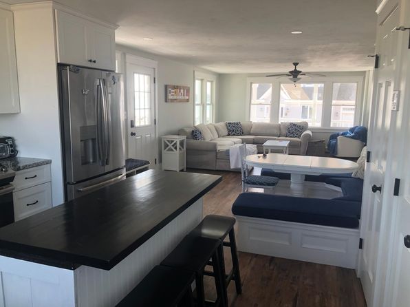 55 Lighthouse Rd, Scituate, MA 02066