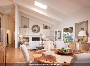 49 E Altarinda Dr, Orinda, CA 94563