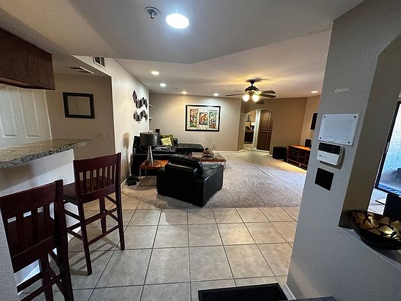 3rd image of 5104 N 32nd St Unit 118