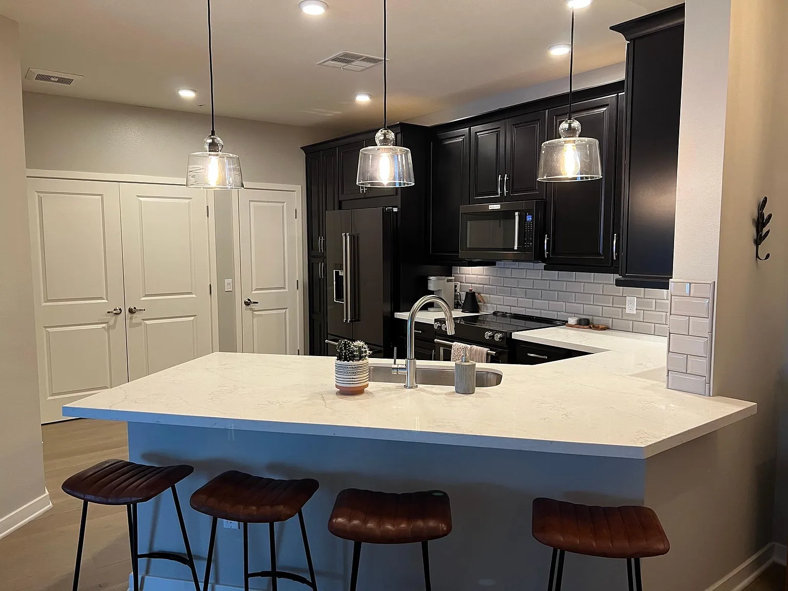 2511 W Queen Creek Rd — Photo 3