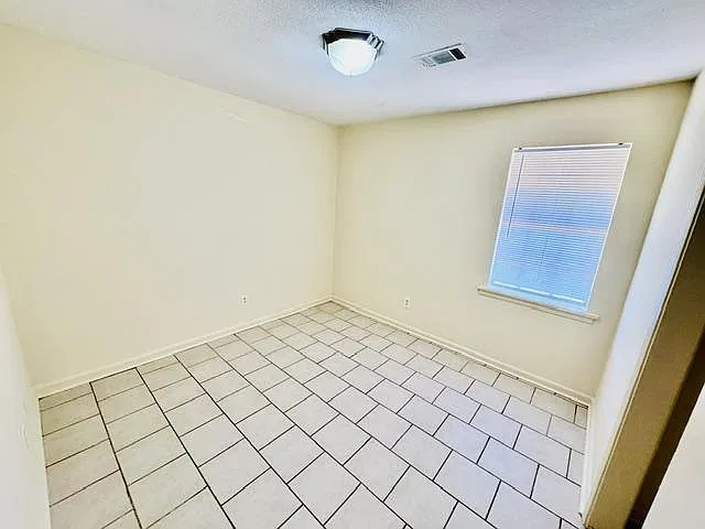 2602 Deer Antler Ln — Photo 3