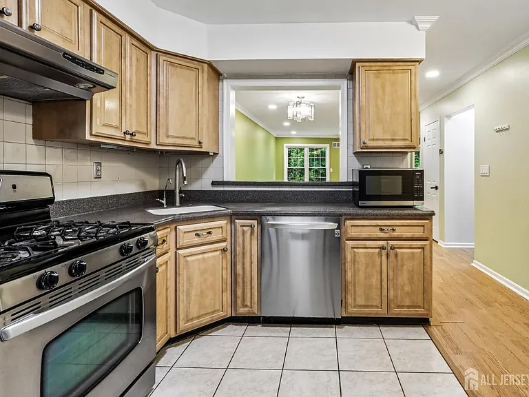 20 Palm Ct — Photo 8