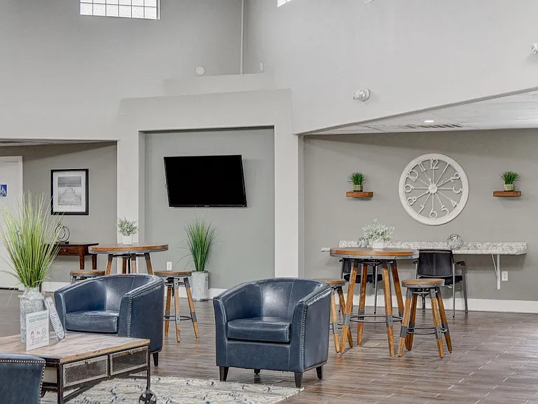 Maryland Villas Apartments — Photo 8