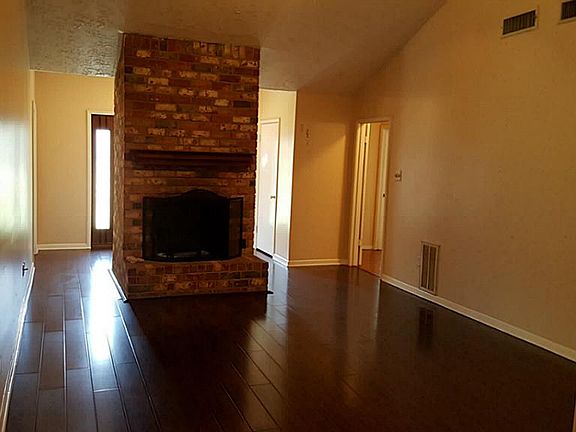 4th image of 11514 Pine Knoll Dr