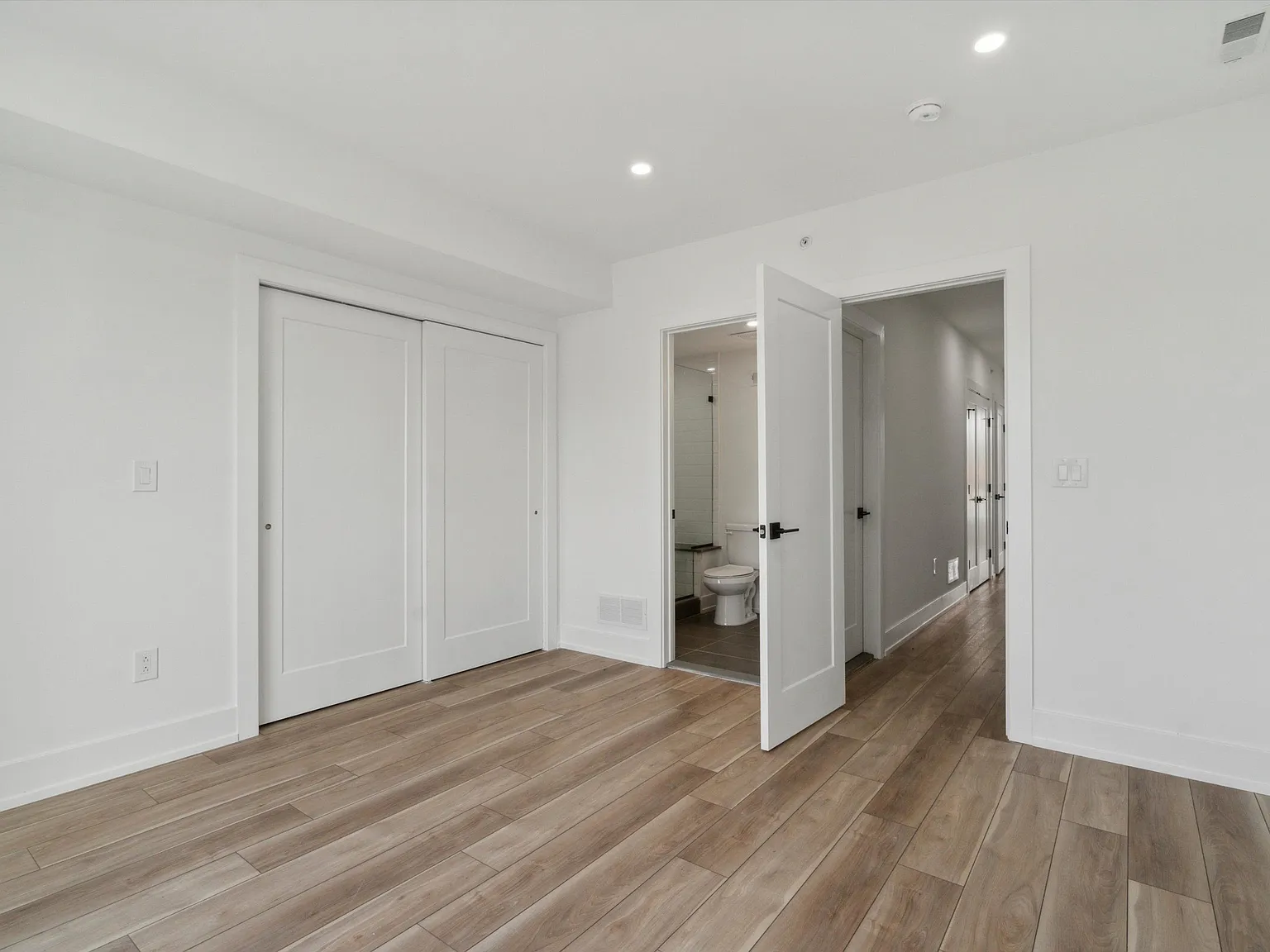 2009 N 17th St Unit B — Photo 3