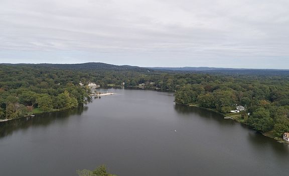 4th image of 6 Cove Pl