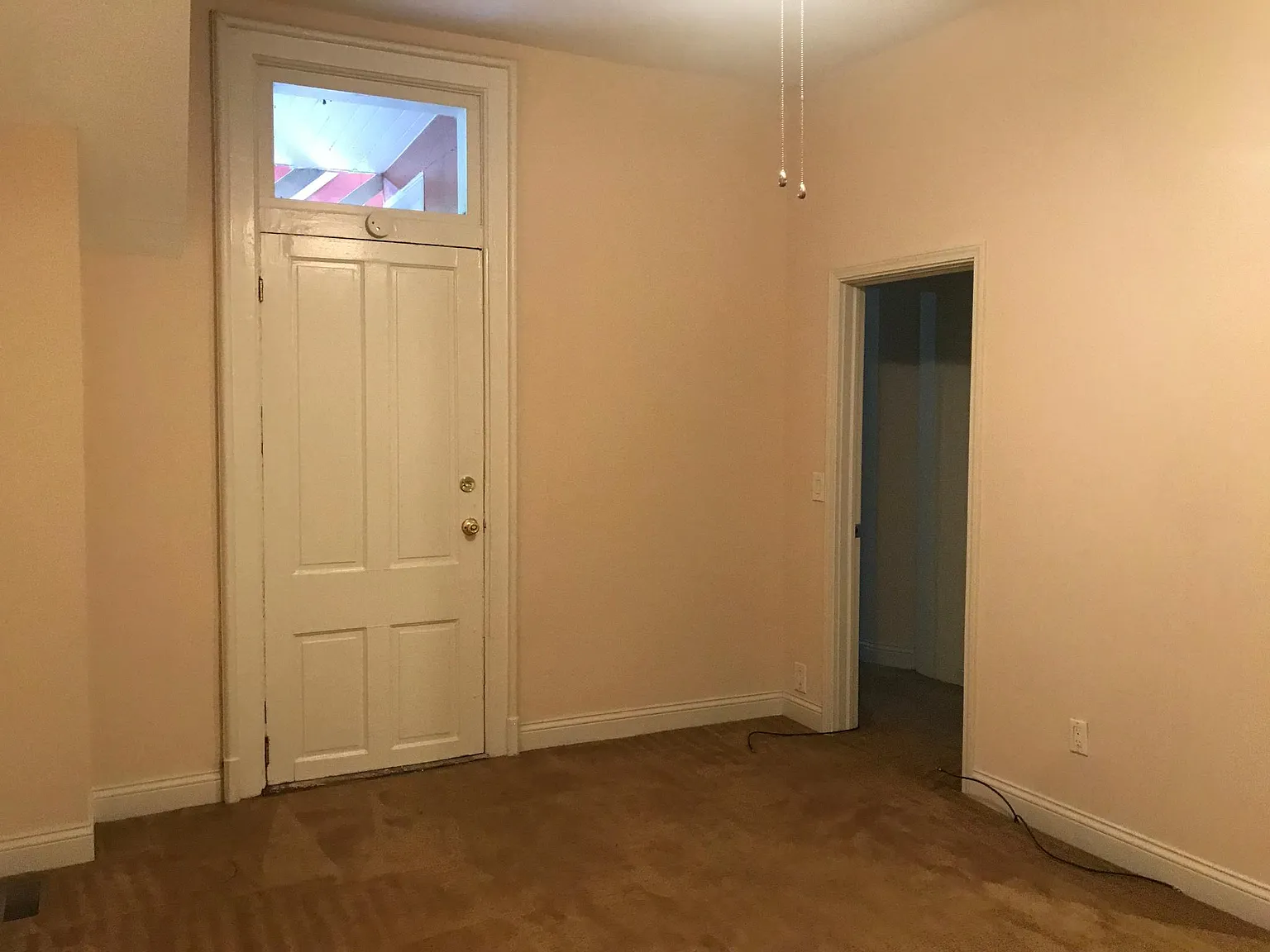 2 bed, 880 sqft, $1,300 — Photo 3