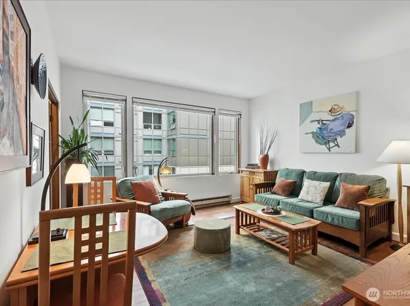 2700 4th Avenue #403, Seattle, WA 98121