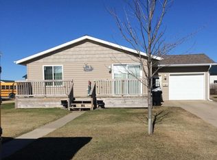 303 4th St NW, Wadena, MN 56482