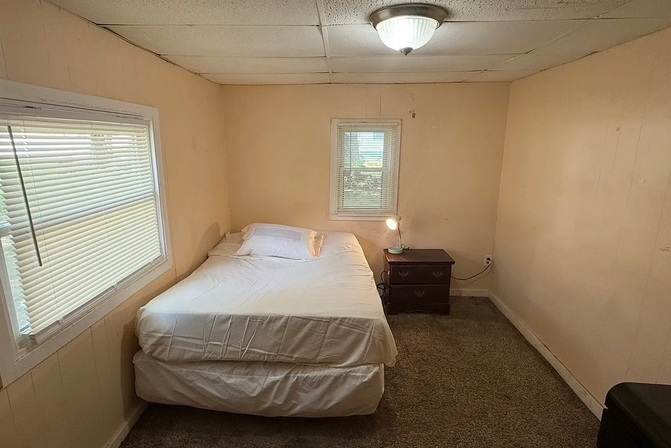 10 bed, 2181 sqft, $500 — Photo 4