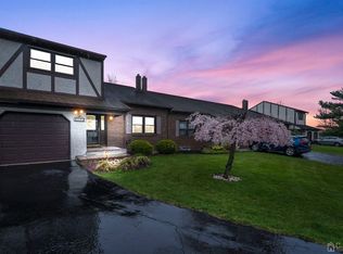 15 Hampton Way, Sayreville, NJ 08872
