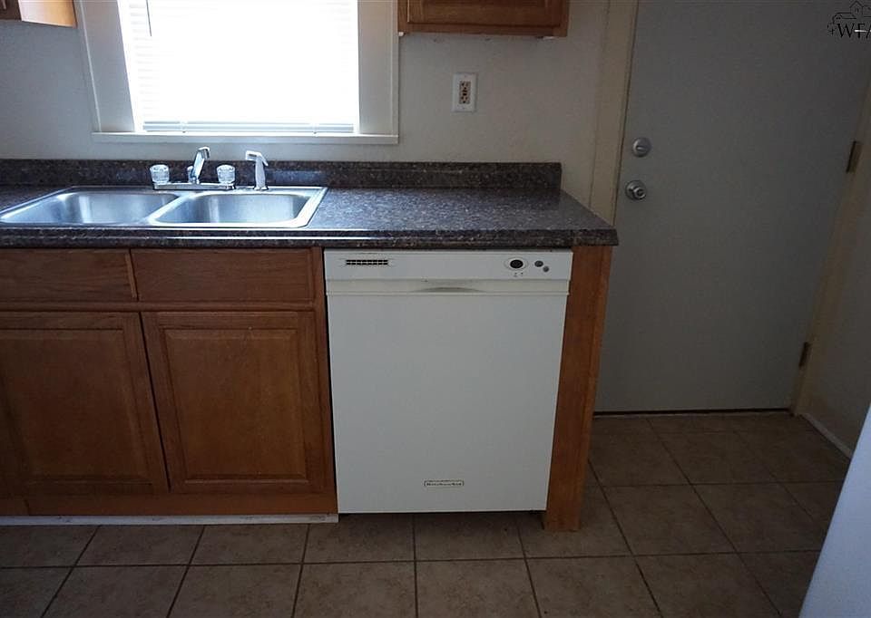 1st image of 2173 Avenue J #A