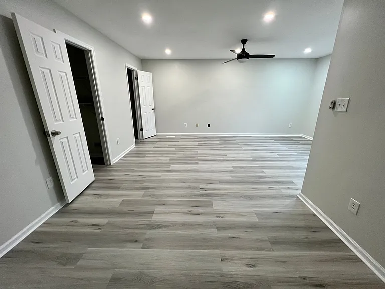 4233 Remo Crescent Rd — Photo 20