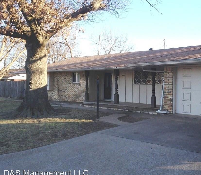 1st image of 4940 NW 29th St