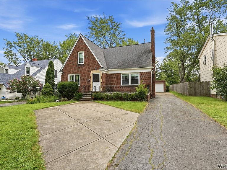 Listing photo 2