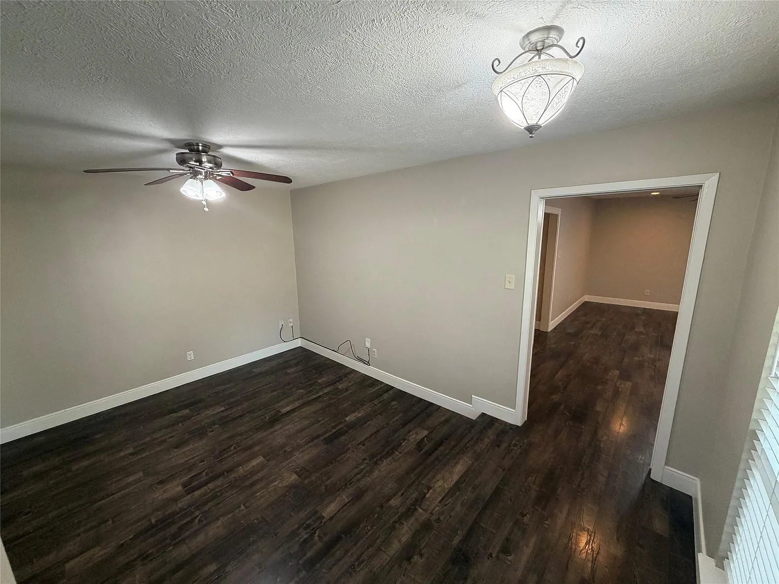 3 bed, 1860 sqft, $2,200 — Photo 4