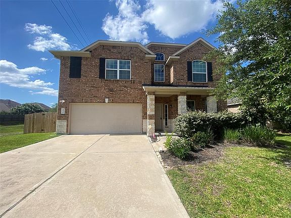 3rd image of 20746 Norwich Gulch Ln