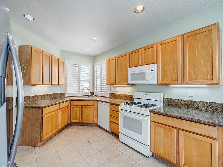4971 Rio Bravo Dr — Photo 5