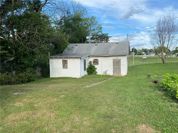 1613 S Main St, New Castle, IN 47362