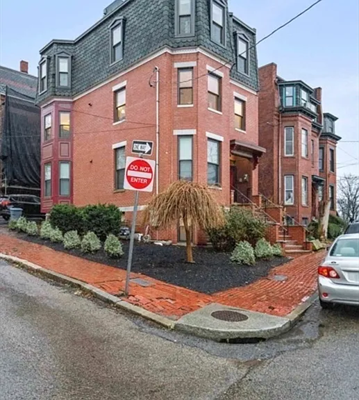 85 Fort Ave #2 — Photo 16