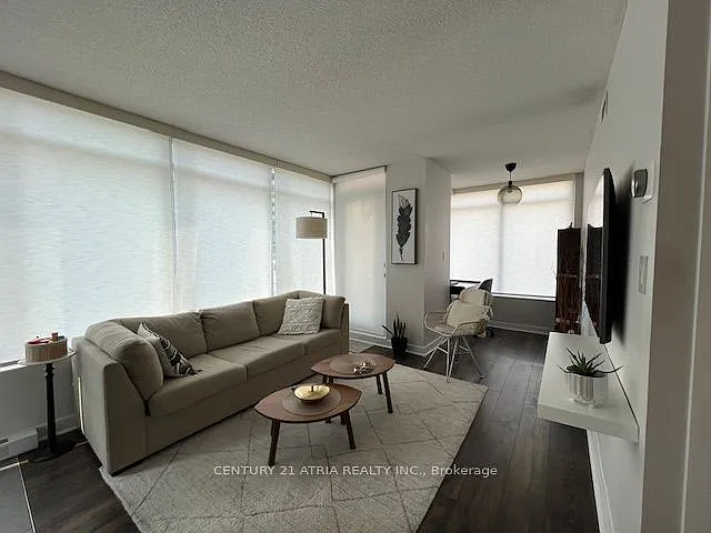 15 Brunel Ct #317 — Photo 2