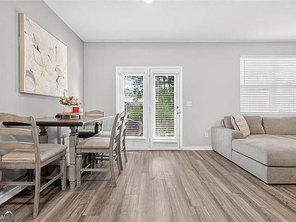 5th image of 31 Kielder Dr