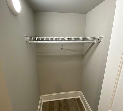 5th image of 1714 N Wolcott Ave APT 2F
