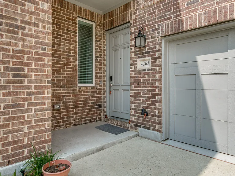 4265 Watson Way — Photo 32