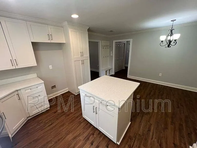 13235 Country Park Ave — Photo 14