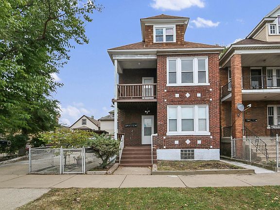 2nd image of 3913 Alder St